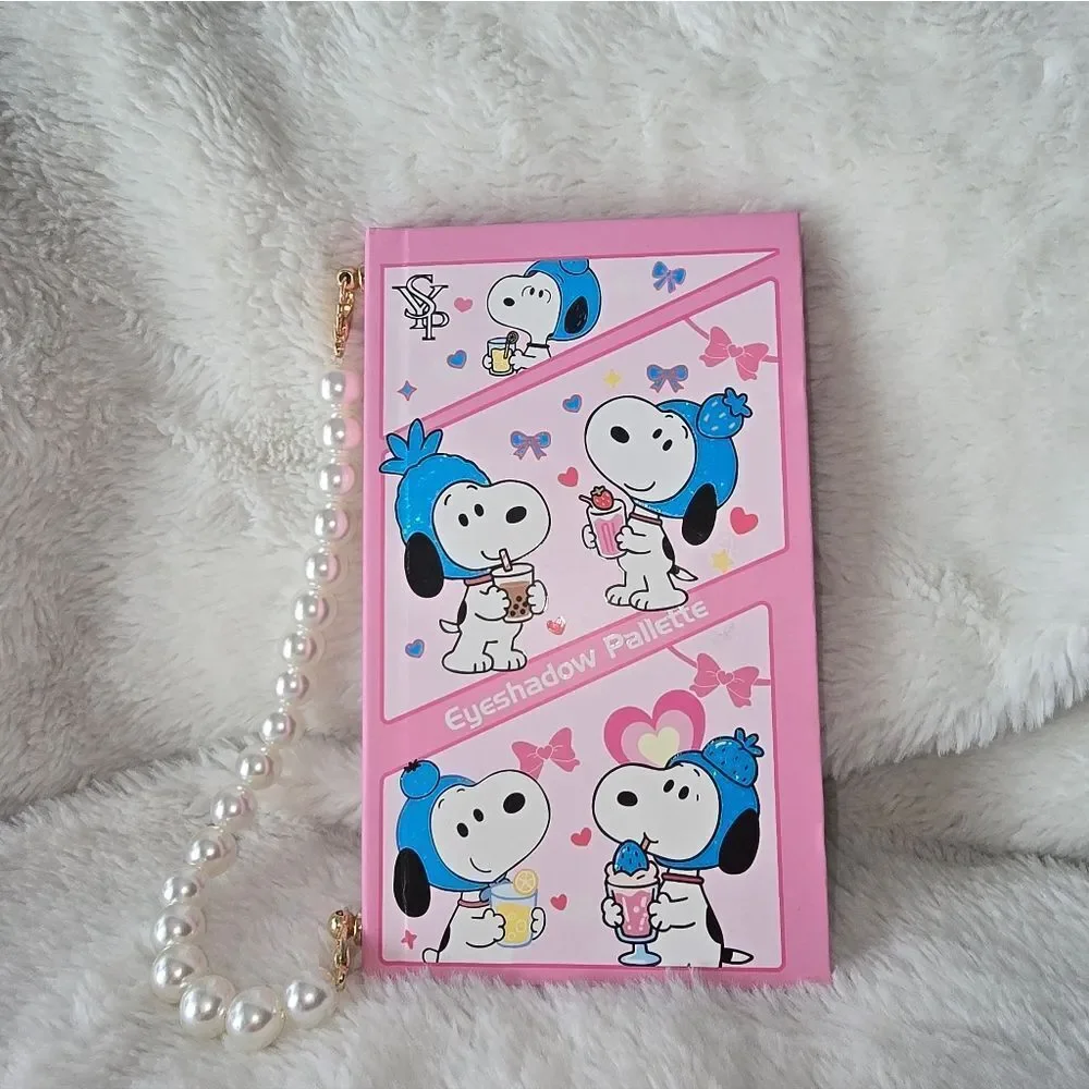 Snoopy Pink Eyeshadow Palette – Cute Pink Shades
